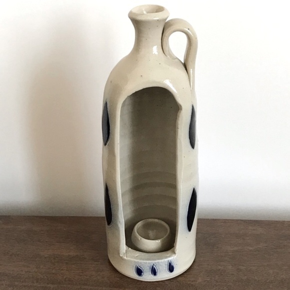 WILLIAMSBURG POTTERY SALT GLAZE OPEN FACED JUG CANDLE HOLDER